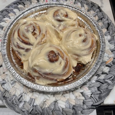 Cinnamon Rolls 4 Ct