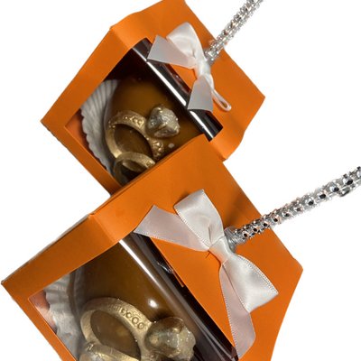Anniversary Caramel Apple/Custom-each