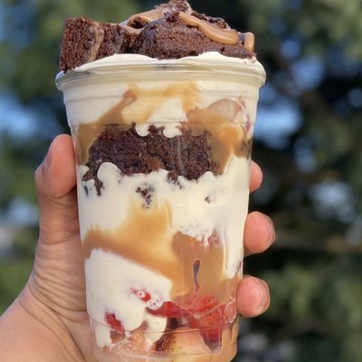 Fresas Con Crema + Brownie 