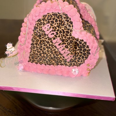 8 Inch 2 Layer Heart Cake