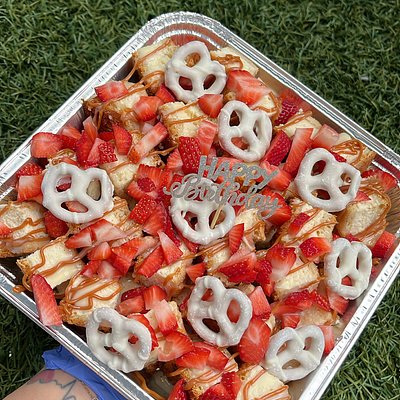 🍰 8x8 Churro Cheesecake Bites Tray