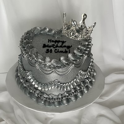 SILVER Vintage Cake