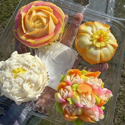 Flower Cupcakes 4 Pack