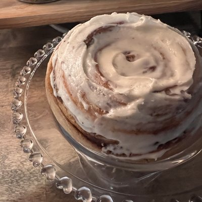 Jumbo Sourdough Cinnamon Rolls - 4 Pack