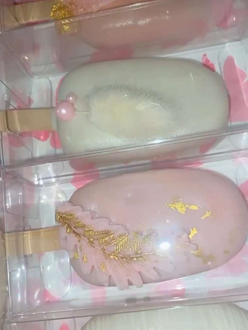 Cakesicles 