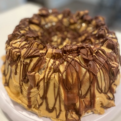 10” Chocolate PB Cup Loaded Cake