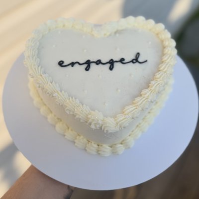 8” Heart Cake