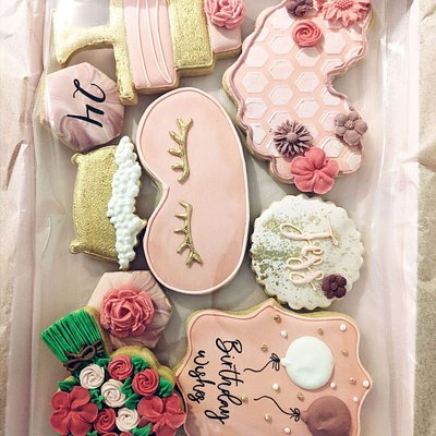 Box Of Vanilla Birthday Wishes Biscuits