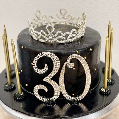 8in Fondant Beaded Design With Topper