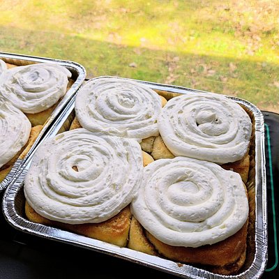 Dozen The Harvest Swirl Cinnamon Rolls 