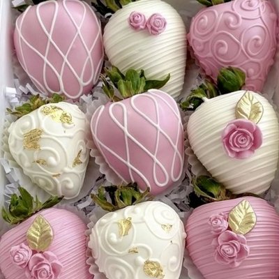 Chocolate Covered Strawberries (6 Count)