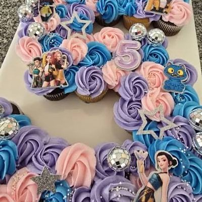 Themed  Cupcake Pullaparts