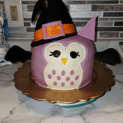 Fondant 8" Round Cake
