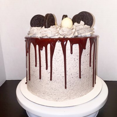Oreo Cookies & Cream Cake