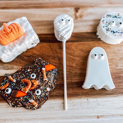 MONSTER MASH TREAT BOX 