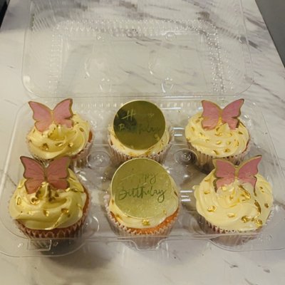 1/2 Dozen Of Cupcakes