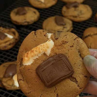S'mores Gourmet Cookie Please Specify Quantity  ($4.25 ea. $24 Half Dozen, $42/dozen🍪