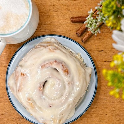 4 Pack of Cinnamon Rolls
