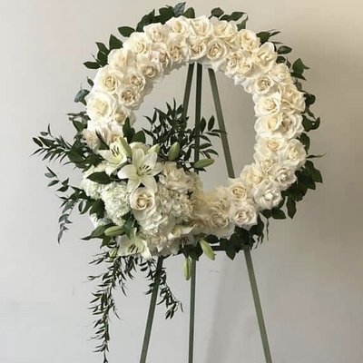 Deluxe Roses And Orchids Wreath