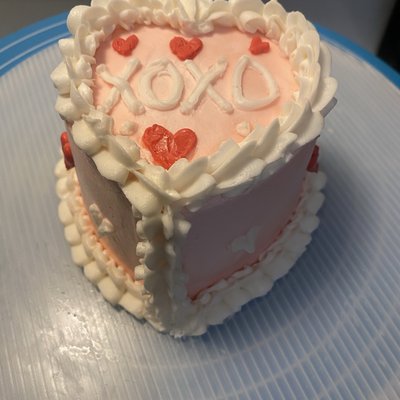 Valentine’s Day’s (4 in) cake