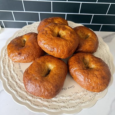 Plain Sourdough Bagels