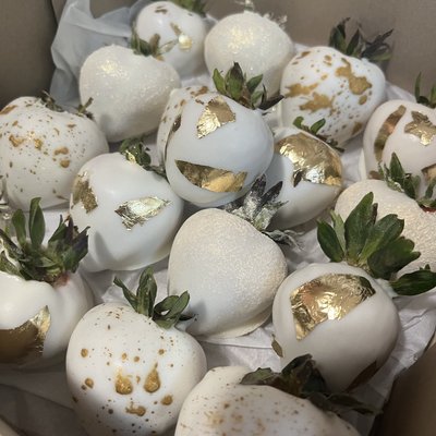 Chocolate Covered Strawberries - Custom 