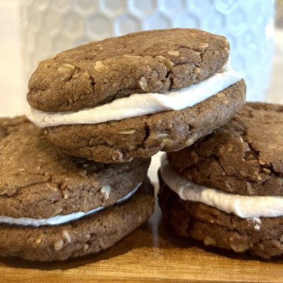 Oatmeal Cream Pies (1 Dozen)