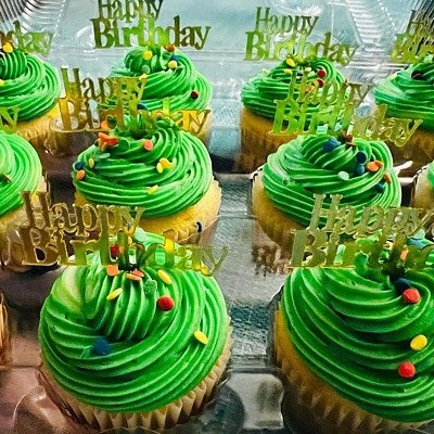 Cupcakes By The Dozen 