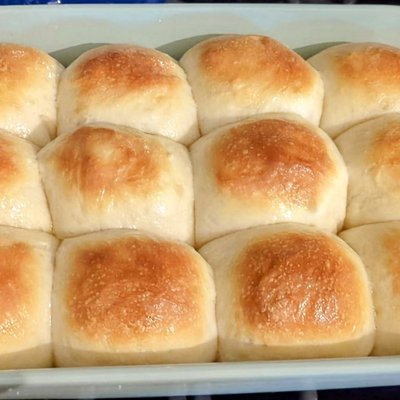 Sourdough dinner rolls - 6