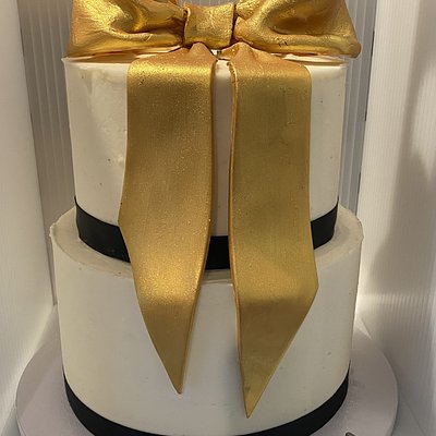 Two Tiered Layered Cake (8” & 10”)
