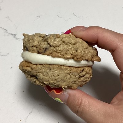 Oatmeal Cream Cookies 