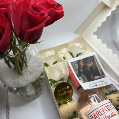 Dozen Strawberries + Roses & Wine 