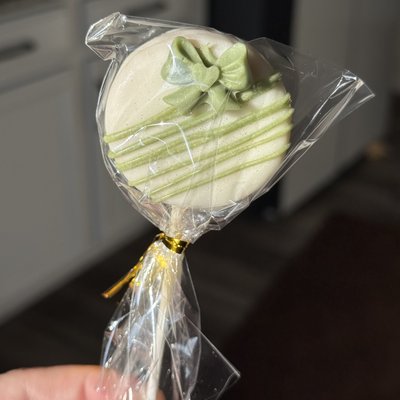 Custom Cake pops