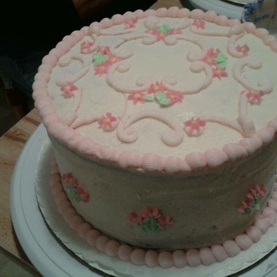 8” Vanilla Cake with Vanilla Buttercream