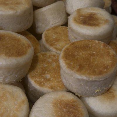 Sourdough English Muffins (4)