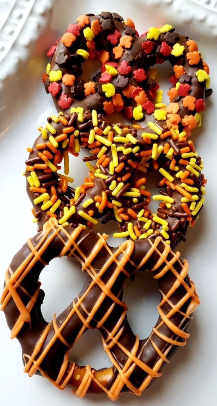 Mini Pretzel Twist Small