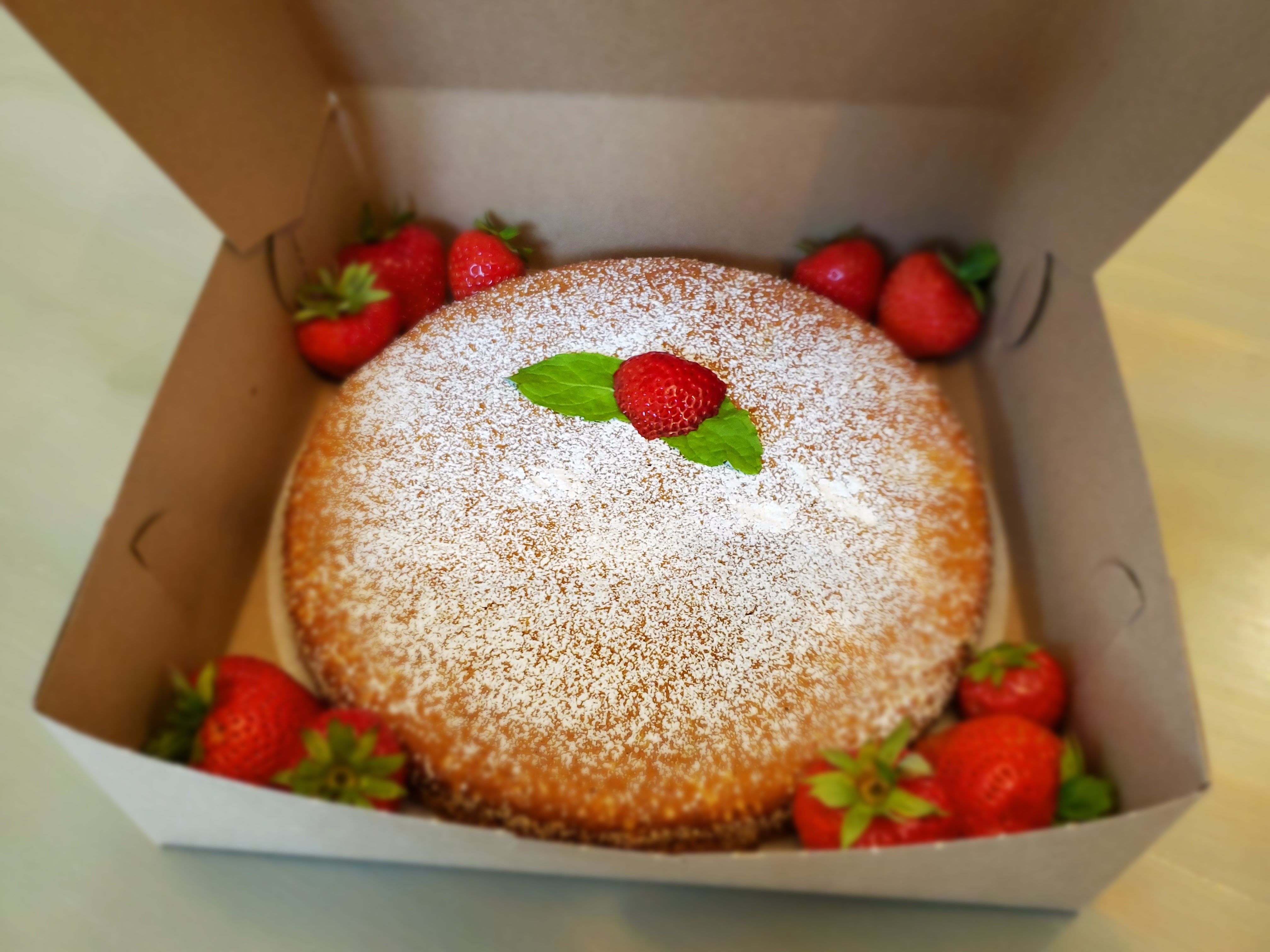 Any Occasion Vanilla Cake (Large)