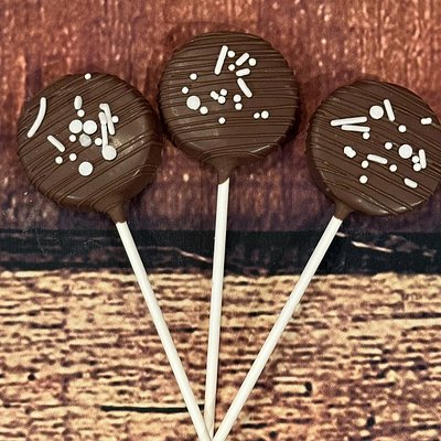 Classic Cake Pops (12)
