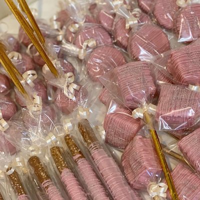 Party!!! Cake & Treats Bundle 🥳