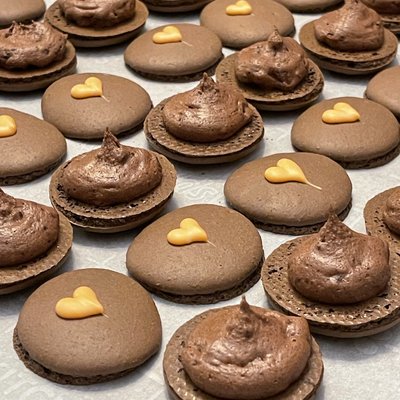 Brownie Batter Macarons