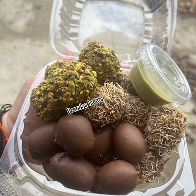 Dubai Inspired Grapes 