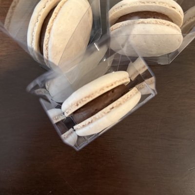 Peanut Butter Chocolate Macaron