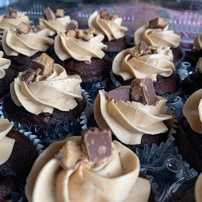 Reese’s Peanut Butter Cupcakes