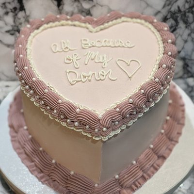Custom Cakes 