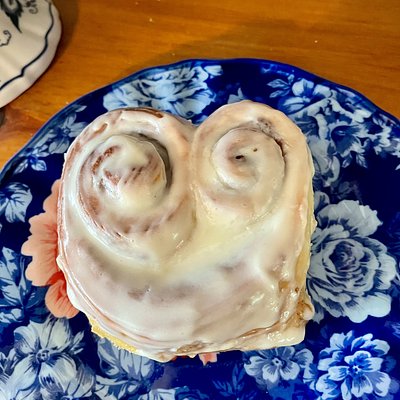 Heart Shaped Cinnamon Bun Kit, 1/2 Dozen 