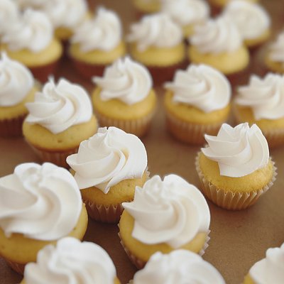 Mini Vanilla Cupcakes