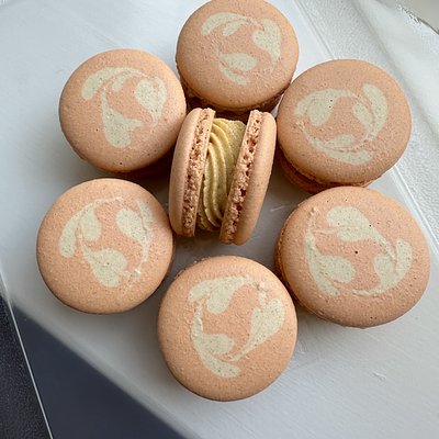 Pumpkin Spice Macaron (6)