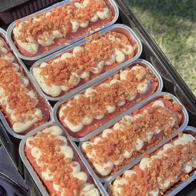 Strawberry Crunch Mini Cake 