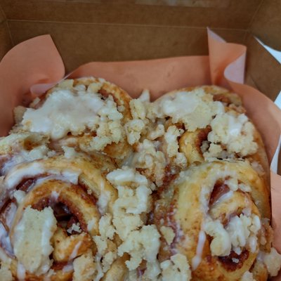Sourdough Peach Cobbler Rolls 4-count