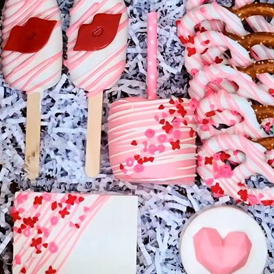 Dipped Treat Box